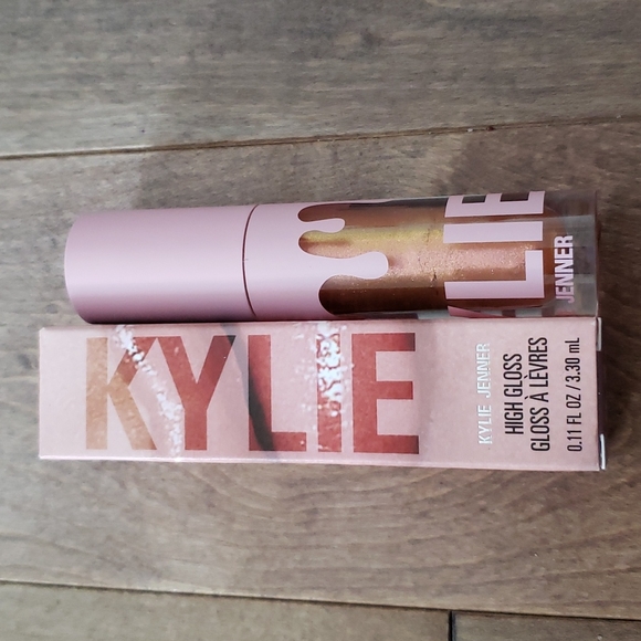 Brand New Kylie High Gloss in Yesss Girl
